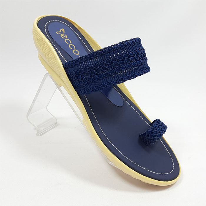 Amazon.com | isotoner womens Classic slippers, Ash, 6.5-7 US | Slippers-saigonsouth.com.vn
